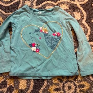Cute hedgehog heart print Carter’s long sleeved tshirt. Girls 4T
